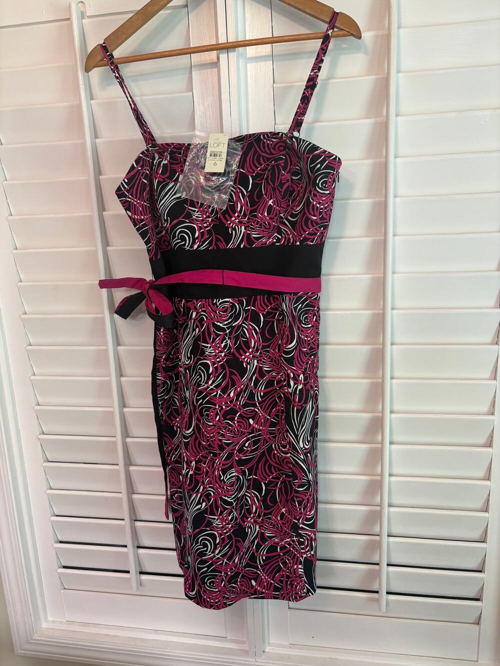Loft Black And Pink Dress Size 6
